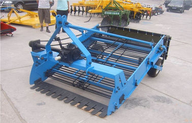 中国 サツマイモの収穫機の小さい農業の機械類の歩く振動鎖 サプライヤー